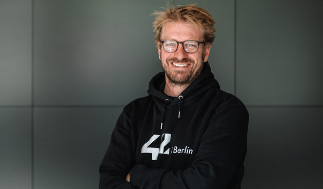  Max Senges, CEO and Headmaster 42 Wolfsburg / Berlin © Lexmouth